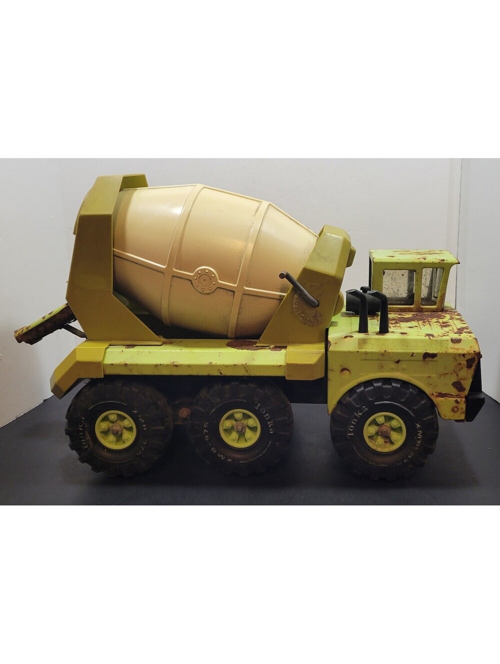 Vtg Mighty Tonka Cement Mixer Vehicle Lime Green Metal Toy Truck *Please Read